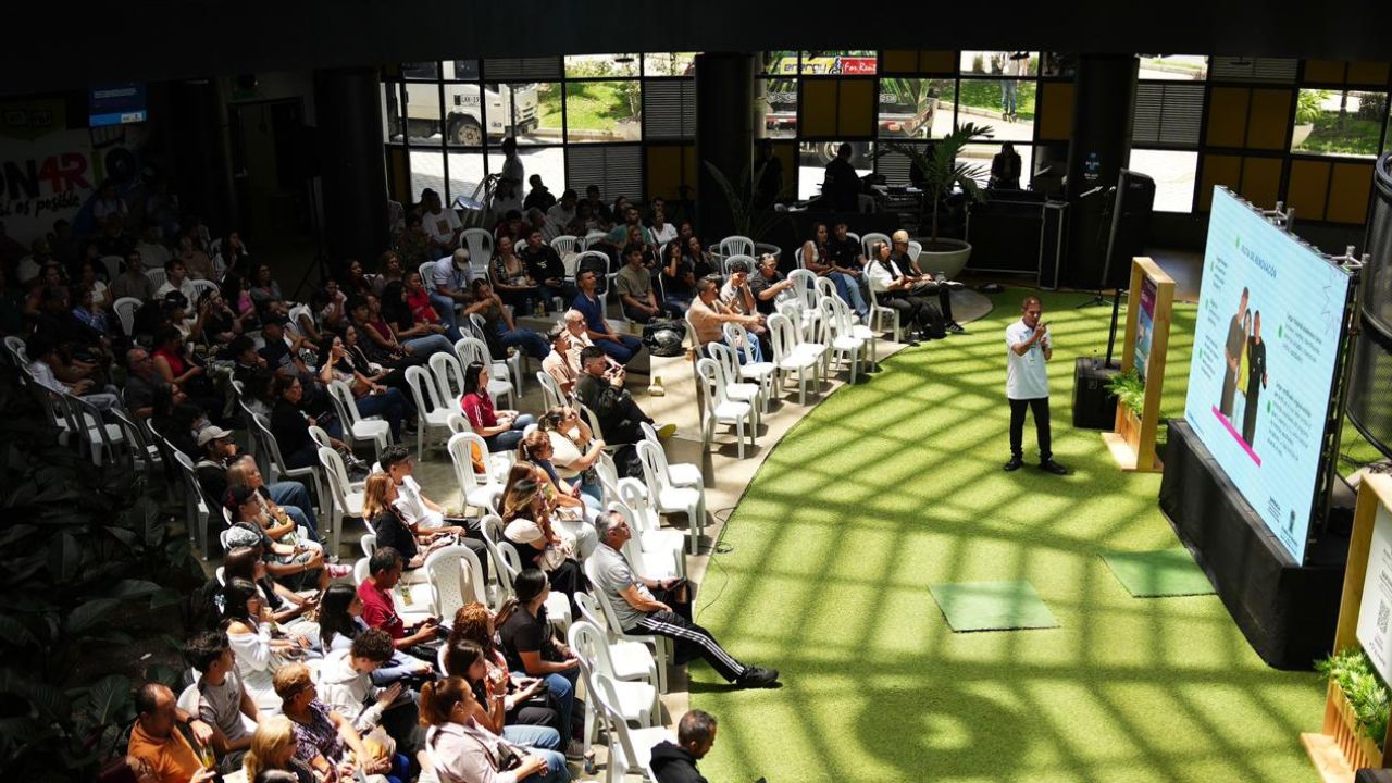 741 Becas y créditos condonables para la educación superior