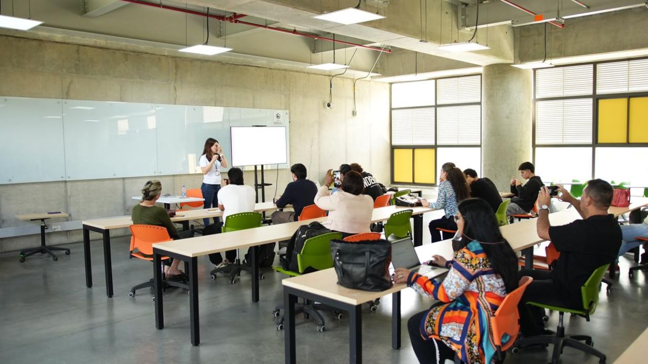 Medellín impulsa a los jóvenes: 741 Becas y créditos condonables para la educación superior