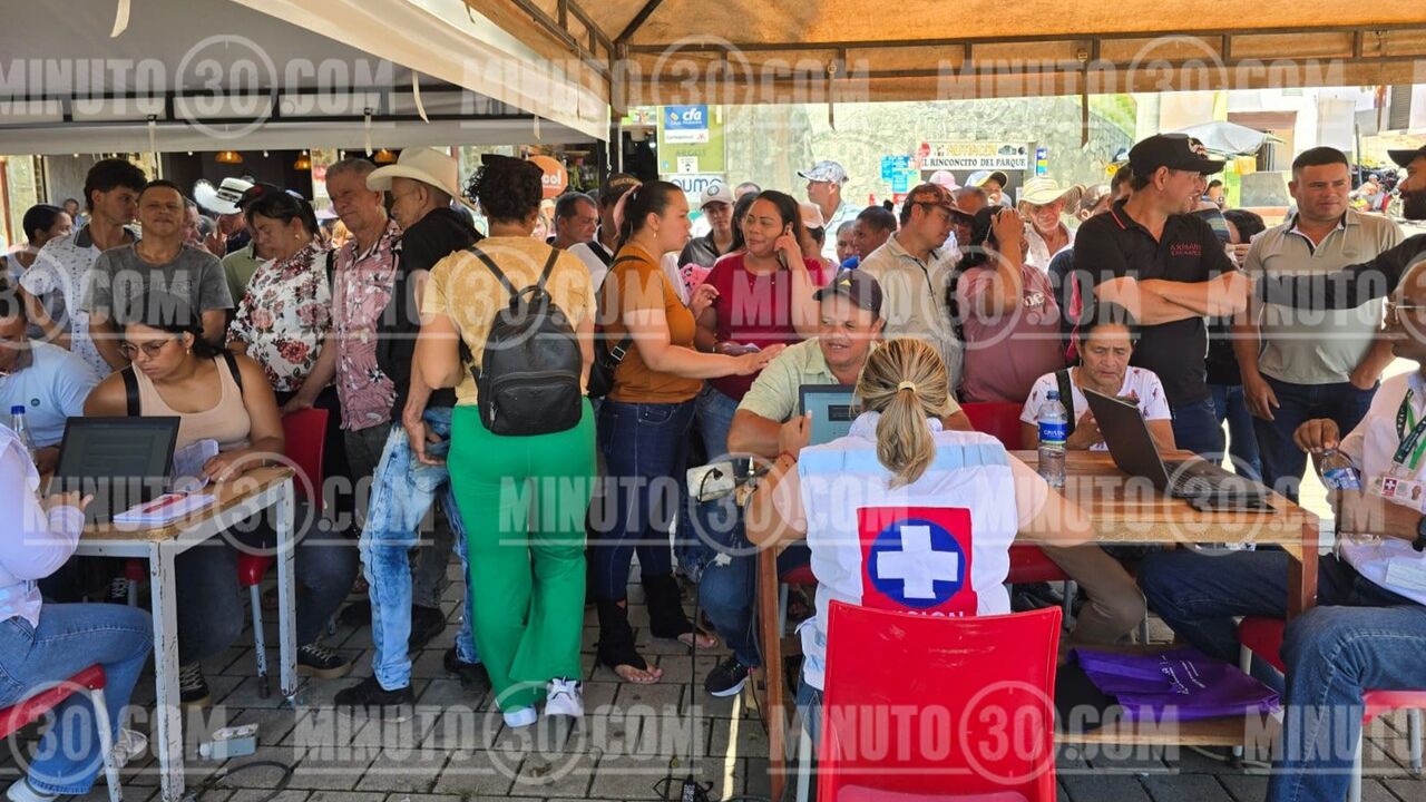 Personero demanda al Gobierno Petro por 'negligencia' por los más de 2 mil desplazados de Briceño, Antioquia