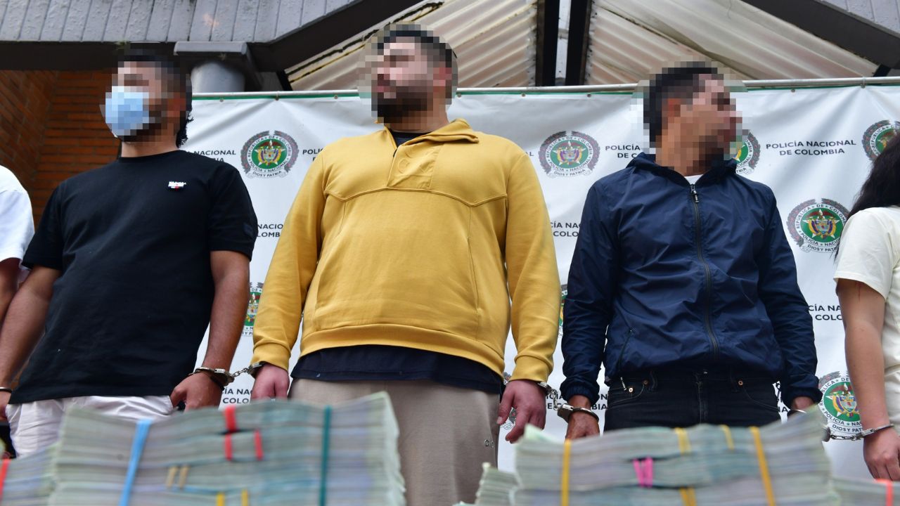 Capturan a 14 integrantes de red de estafas digitales en Medellín