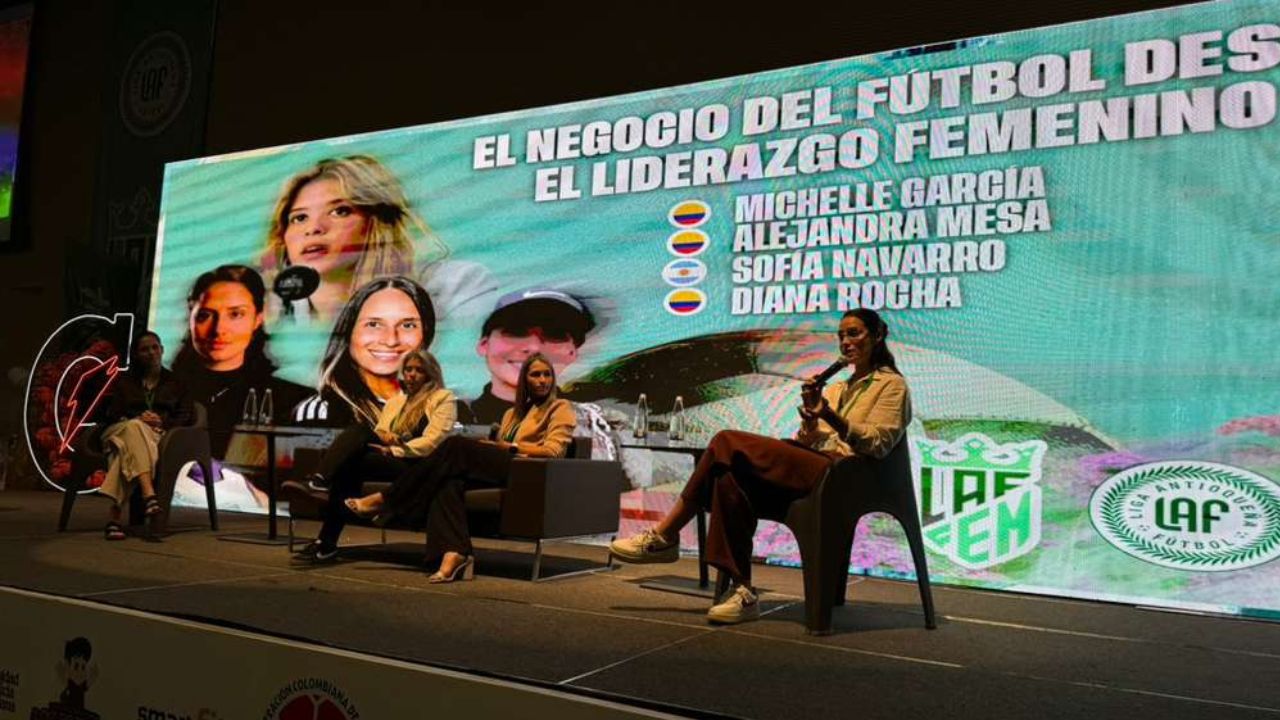 Medellín le puso el micrófono al fútbol femenino durante el Congreso Laffem