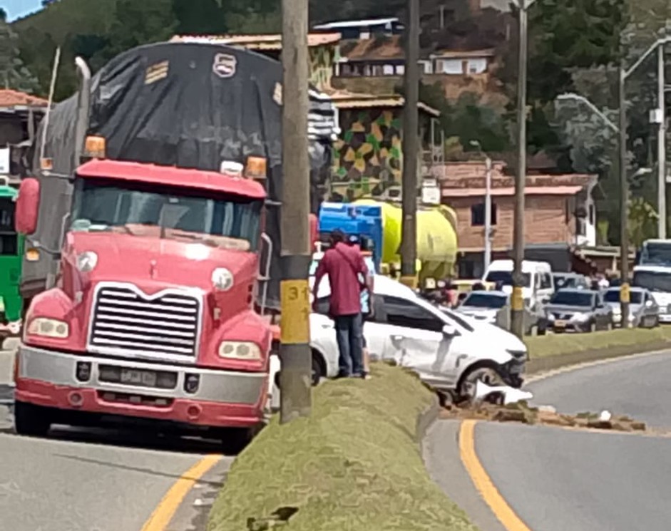 accidente en la medellin bogota