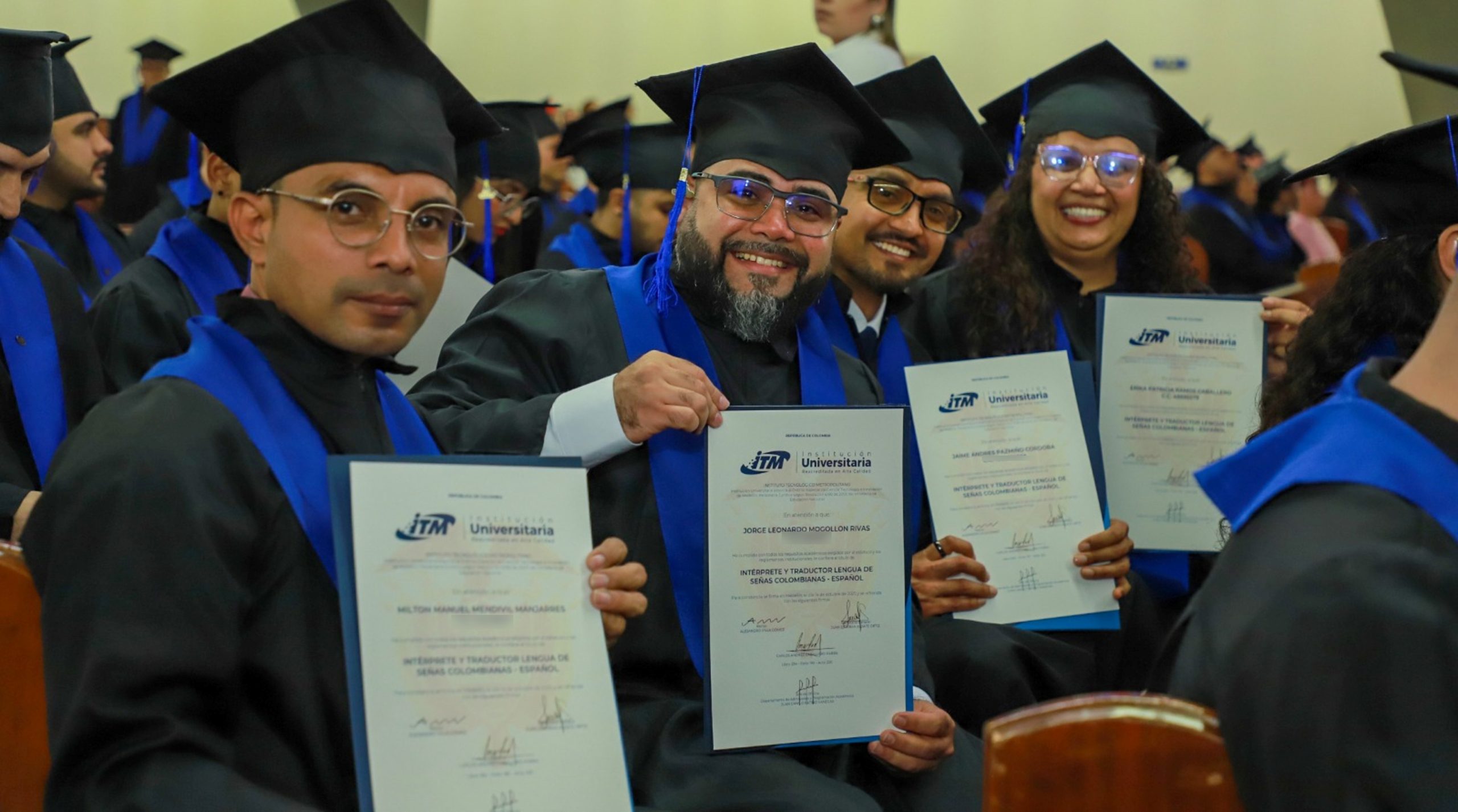 ITM gradúa primera cohorte de intérpretes y traductores de Lengua de Señas Colombiana en Medellín y Antioquia