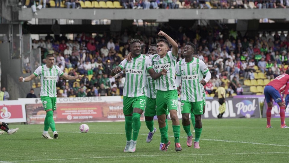 Otra vez, gracias a un penal, Atlético Nacional empató en el último segundo, esta vez ante Pasto