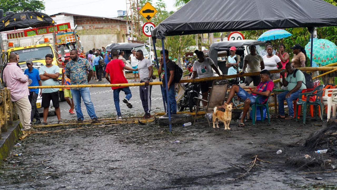  bloqueos en las vías hacia Medellín y Pereira