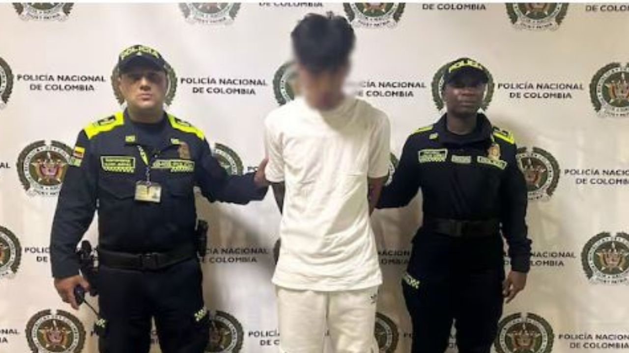 Pillan a reincidente robando cadenas y pulseras en Medellín