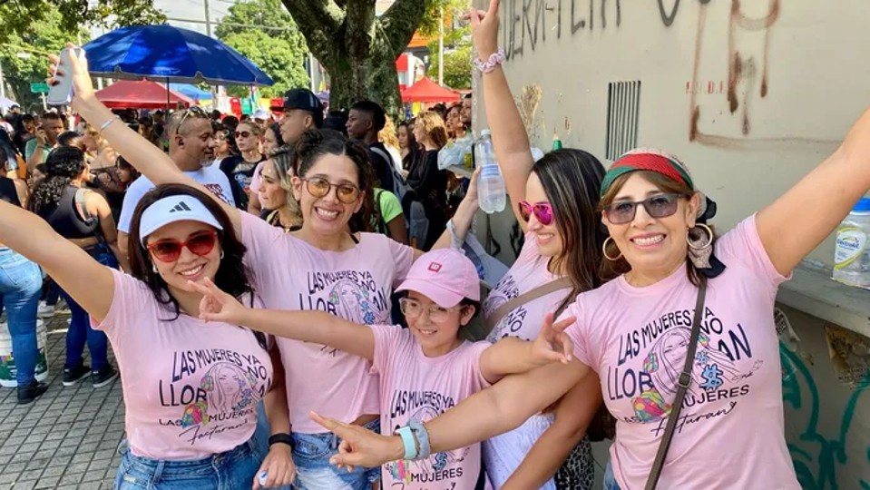 De Medellín, Manizales y hasta España: visitantes llegaron a Cali para ver a Shakira