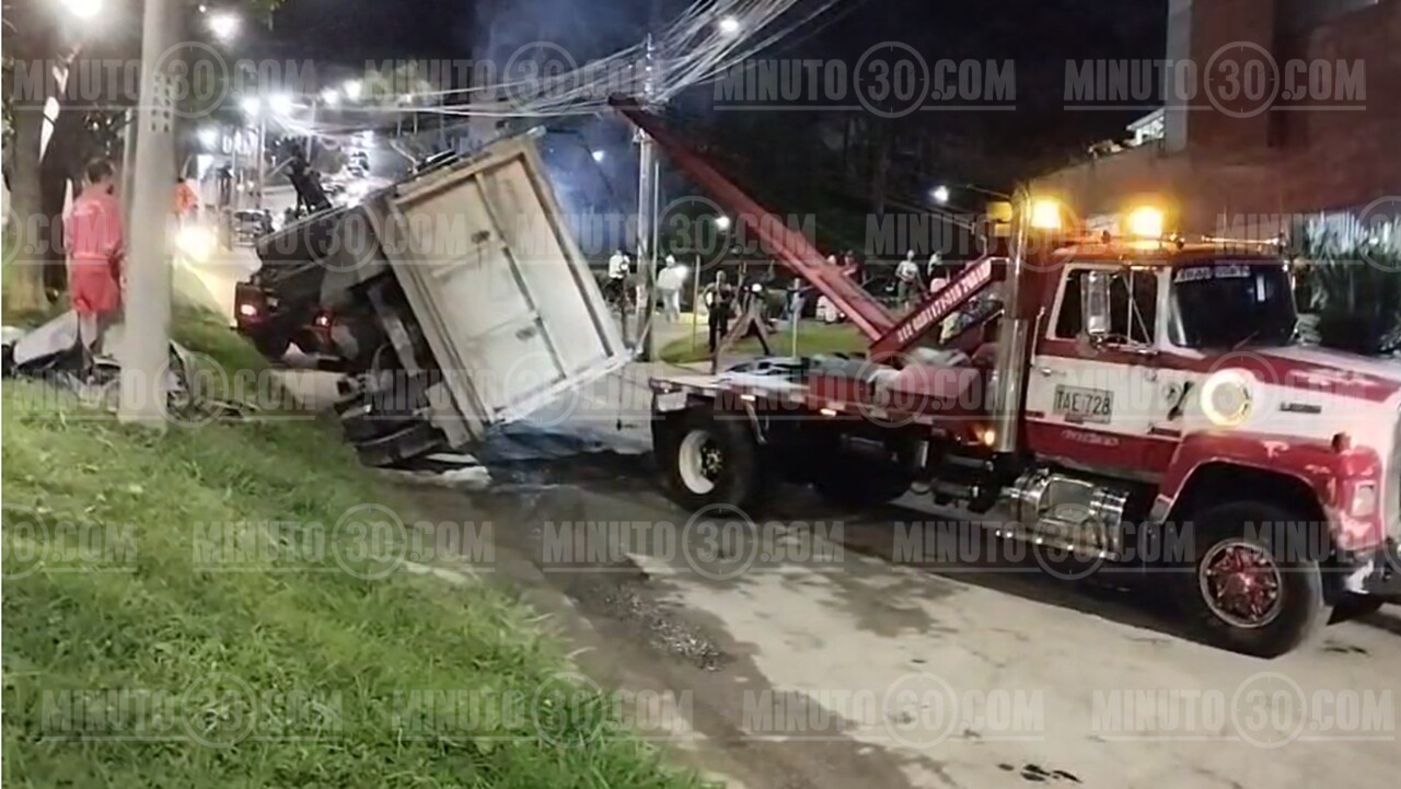 ¡Mero operativo! Así fue la levantada de la volqueta de la Loma de San José