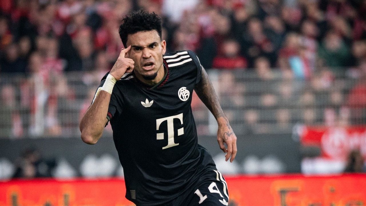 Dura sanción de la UEFA a Luis Díaz tras expulsión ante el PSG en la Champions