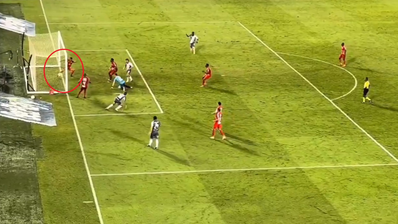 ¡El VAR no la vio, pero un hincha sí! Fin de la polémica, un celular "pro" hizo justicia en el juego de América contra Junior