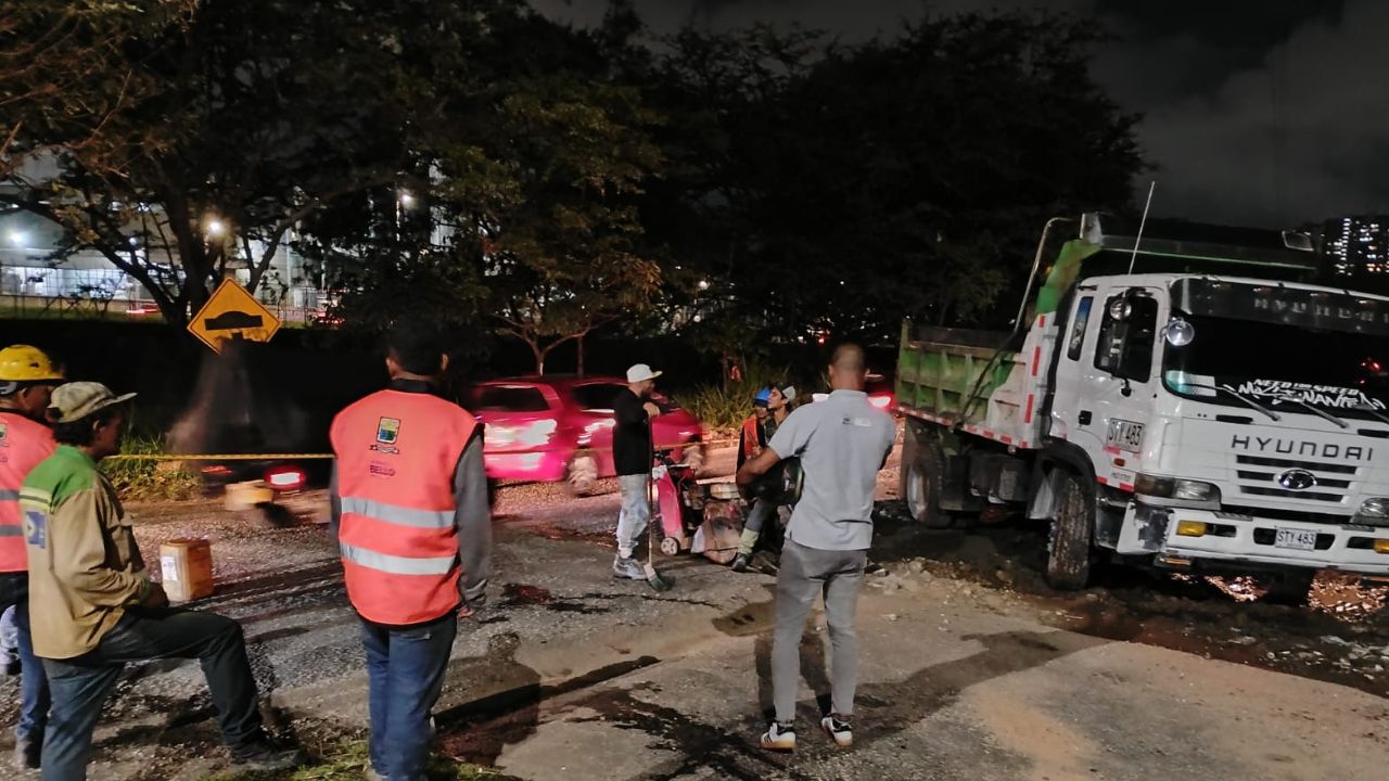 Bello pavimenta más de mil metros de vías