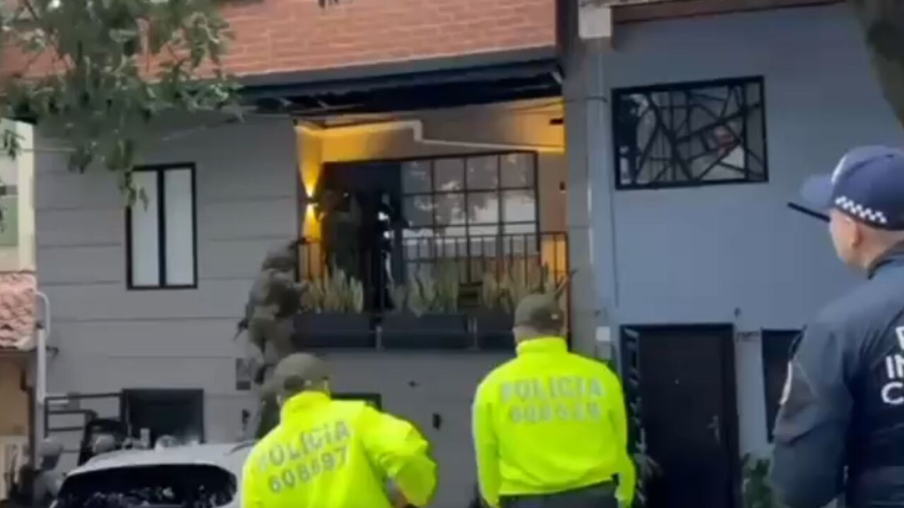 ¡Extradición asegurada! Capturan en Medellín a dos británicos vinculados a mafia irlandesa