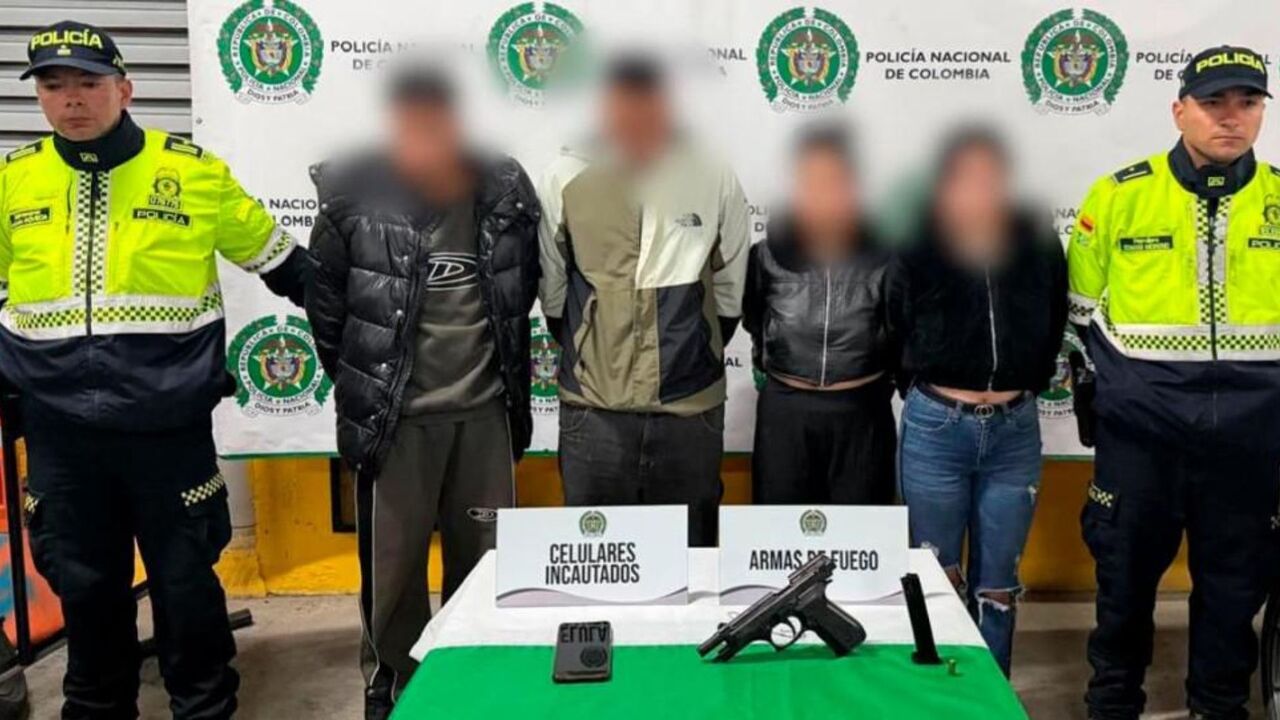 ¡No les sirvió esconderlo! Cuatro detenidos tras hurto de vehículo en el centro de Bogotá