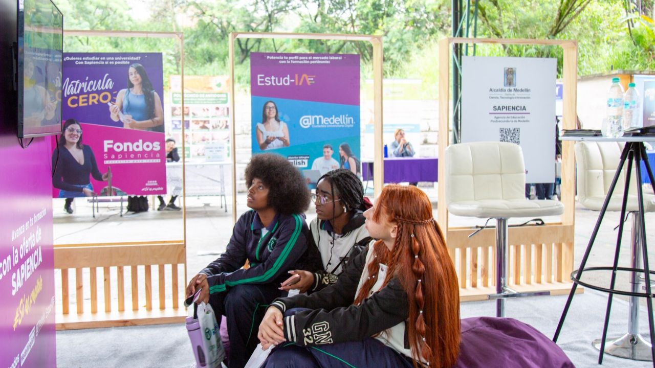 Feria Siguiente Nivel llevó a más de 20 mil jóvenes a soñar con la universidad