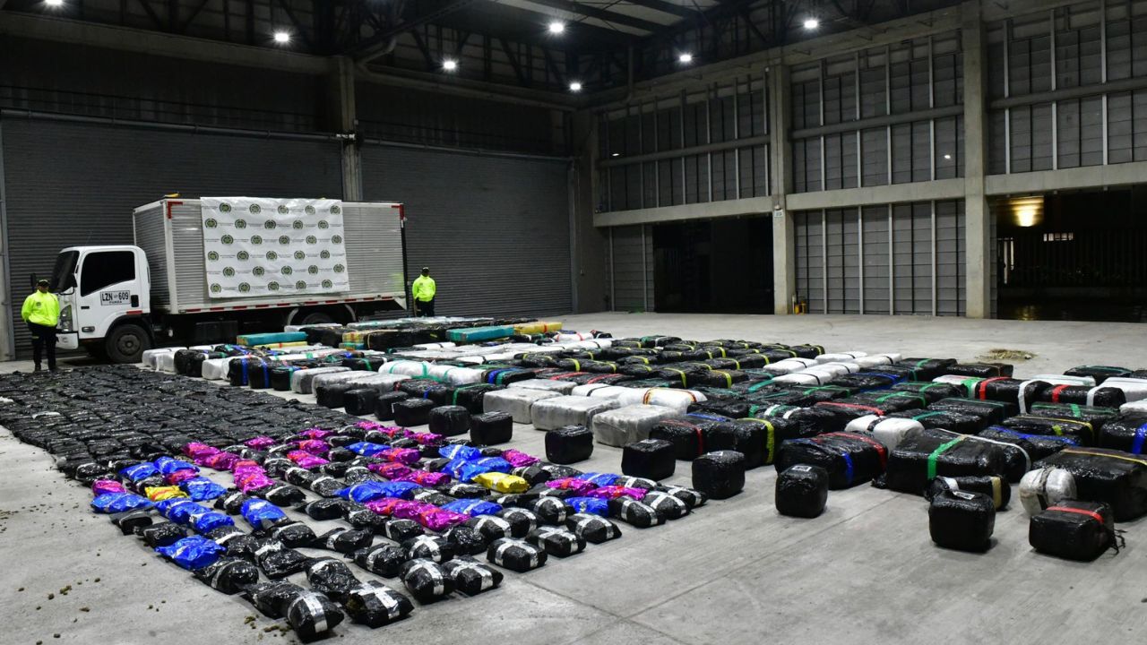 Incautan seis toneladas de marihuana en megacentro de acopio de Los Chatas