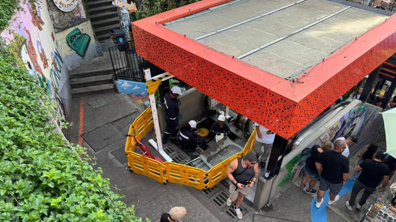 Escaleras eléctricas de la Comuna 13 entran en mantenimiento para garantizar su seguridad y funcionamiento