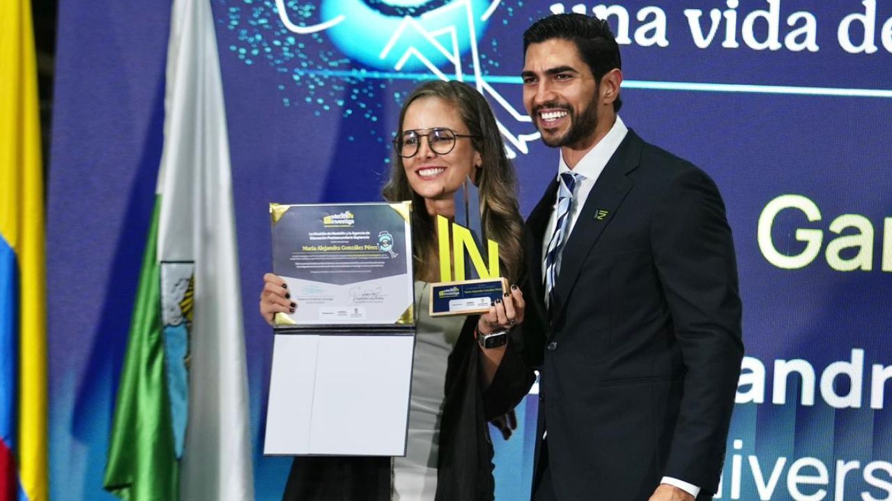 Medellín conmemora 20 años de impulsar la ciencia con 19 reconocimientos y recursos