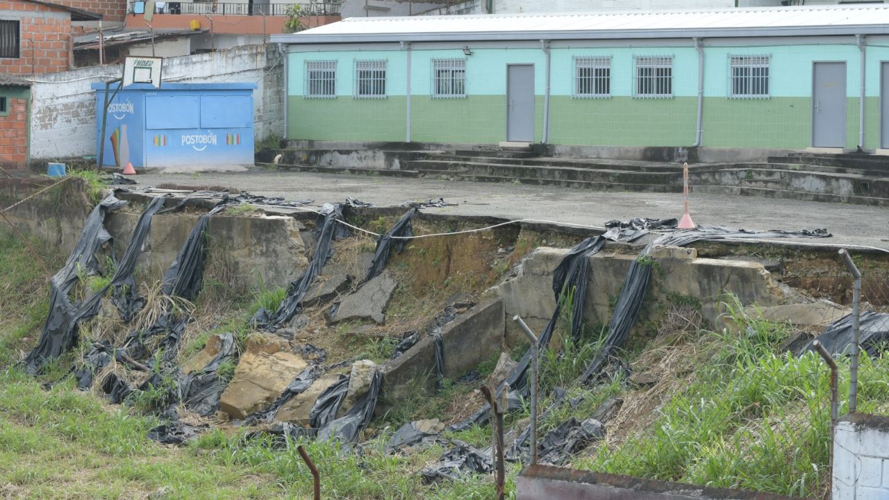 ‘No los vamos a dejar sin clases’: Medellín presenta avances tras afectación en Fe y Alegría Popular 1
