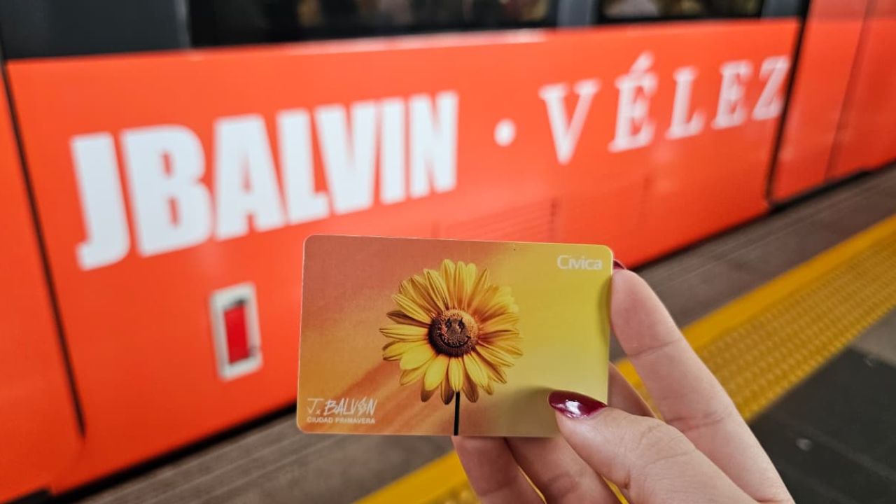 Metro de Medellín lanza Cívica conmemorativa de J Balvin por la campaña ‘Ciudad Primavera’