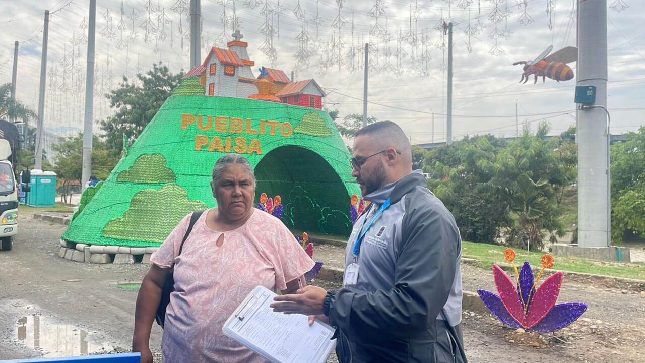 Con 412 puestos autorizados, Medellín despliega su Plan Navidad 2025 y fortalece el control del espacio público