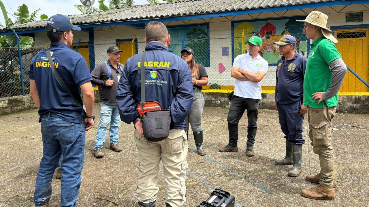 ¡Plan de recuperación en Pueblorrico! 90 viviendas intervenidas y 25 familias reubicadas tras la emergencia