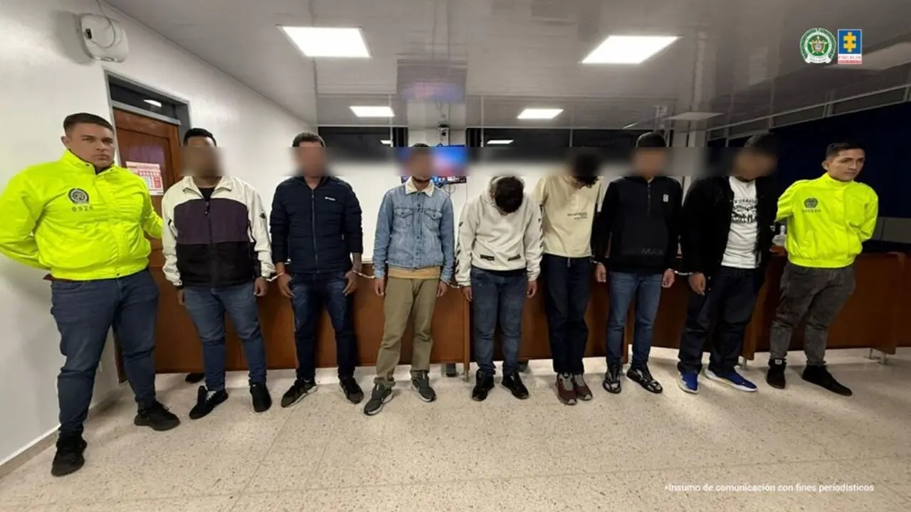 banda del carro rojo