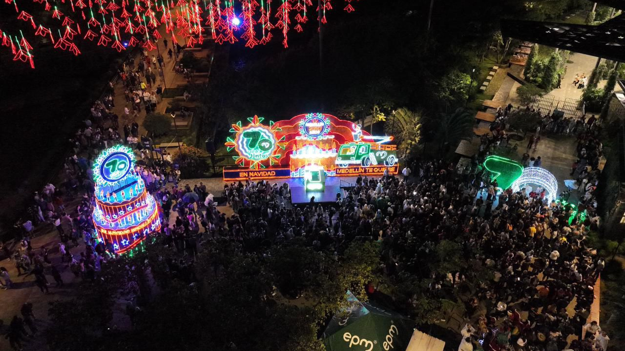 ocho millones de bombillas encendieron la Navidad
