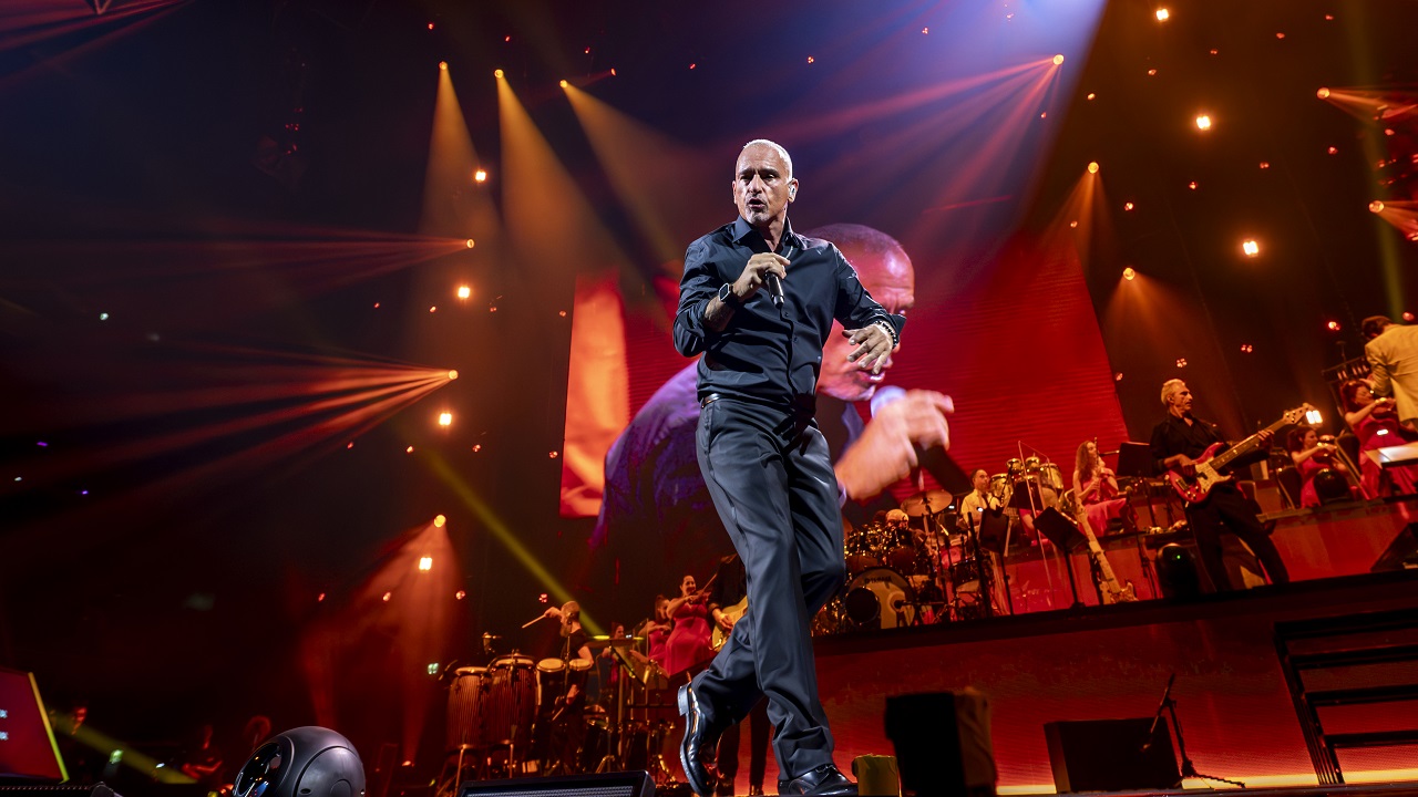 Eros Ramazzotti lanzó su nuevo álbum musical y espera sorprender a Colombia