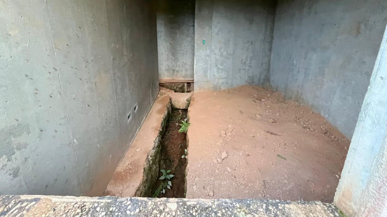 ¡Golpe a la inseguridad en Amalfi! Demuelen dos inmuebles usados para venta de drogas