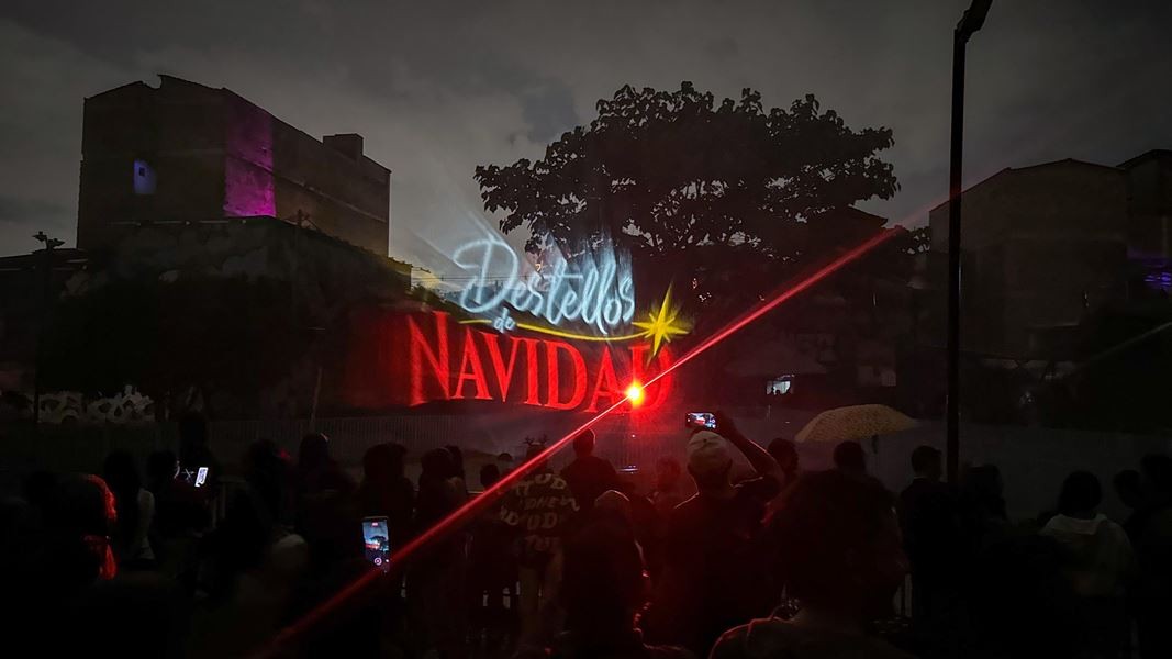 ¡Aprovecha que hay tiempo! No te pierdas el show de luces en el Parque Urbano El Dorado en Envigado