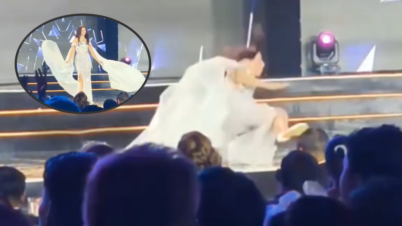 ¿Había un charquito? Aparatosa caída de reina en pasarela quedó en video