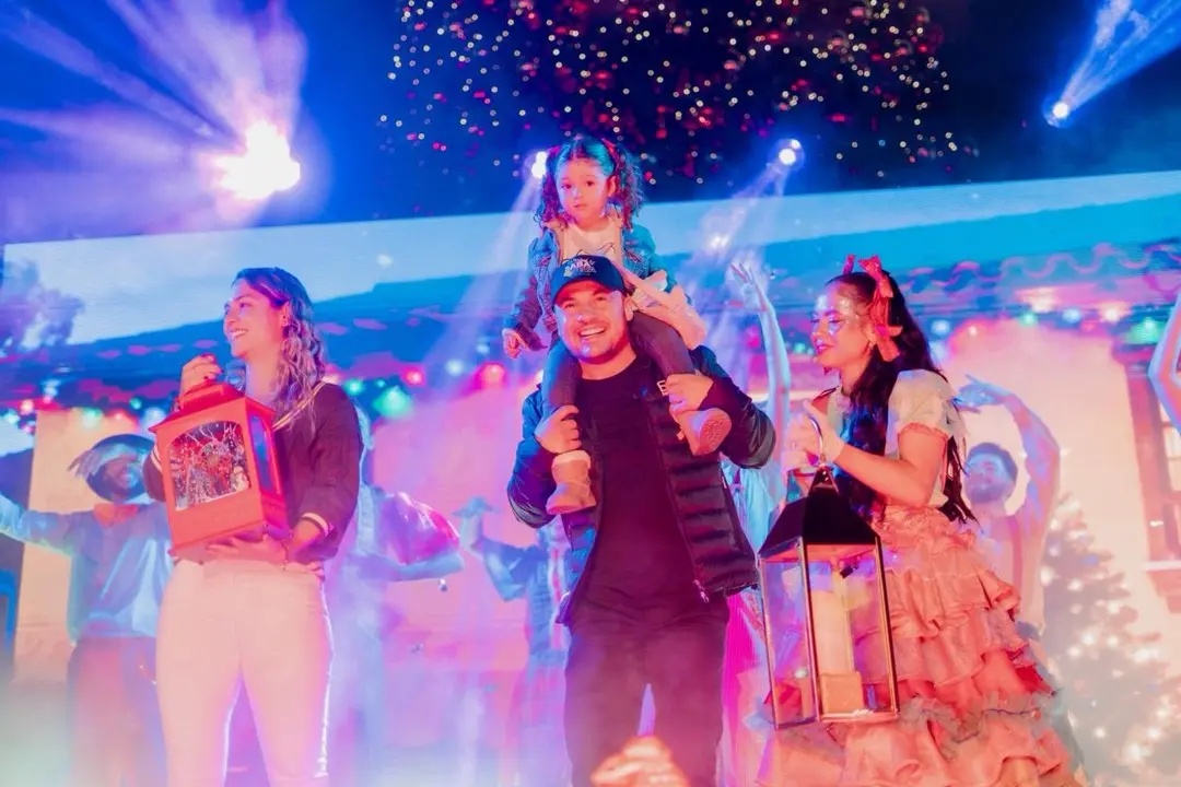 Sabaneta encendió oficialmente la Navidad con un show familiar y un alumbrado para disfrutar hasta enero de 2026