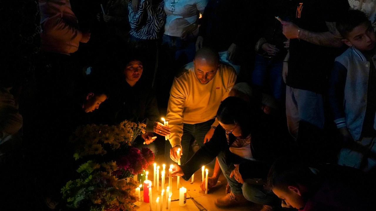 Velatón en el Parque de El Carmen de Viboral: Unidos para rechazar la violencia y pedir por un territorio en paz