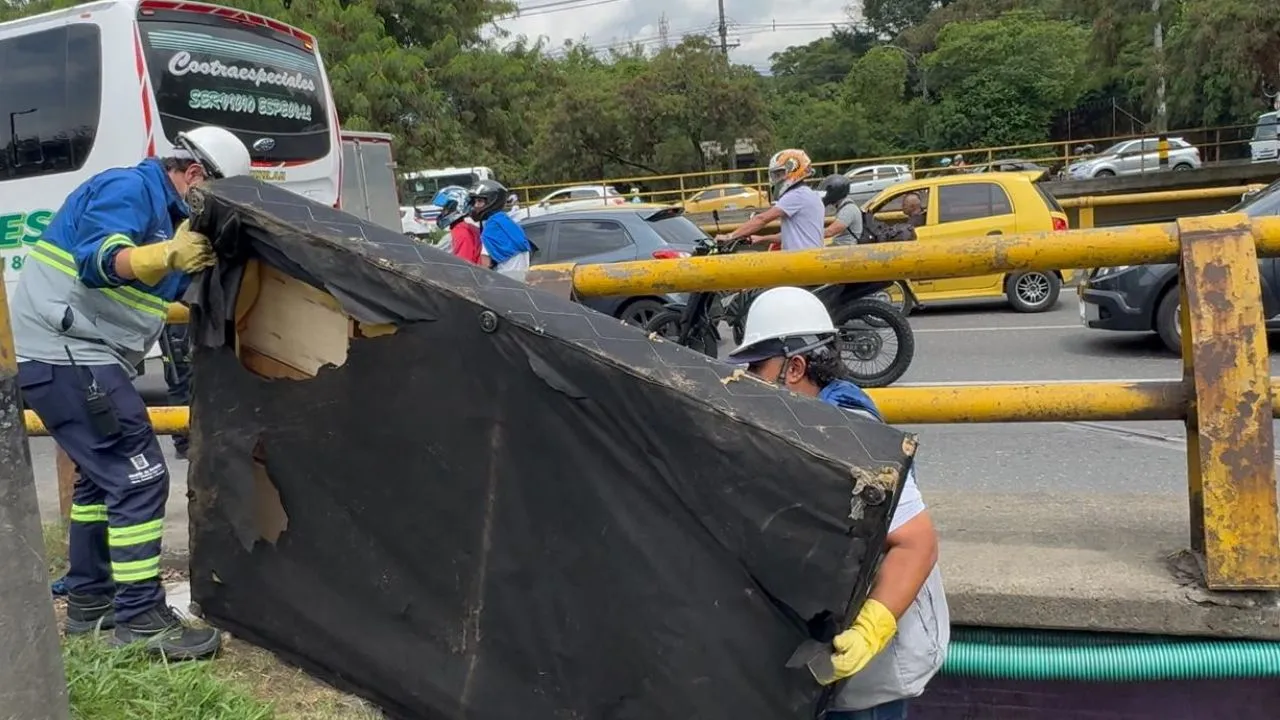 ¡Medellín más segura! Autoridades desmontan más de 13.000 cambuches en puntos críticos de la ciudad