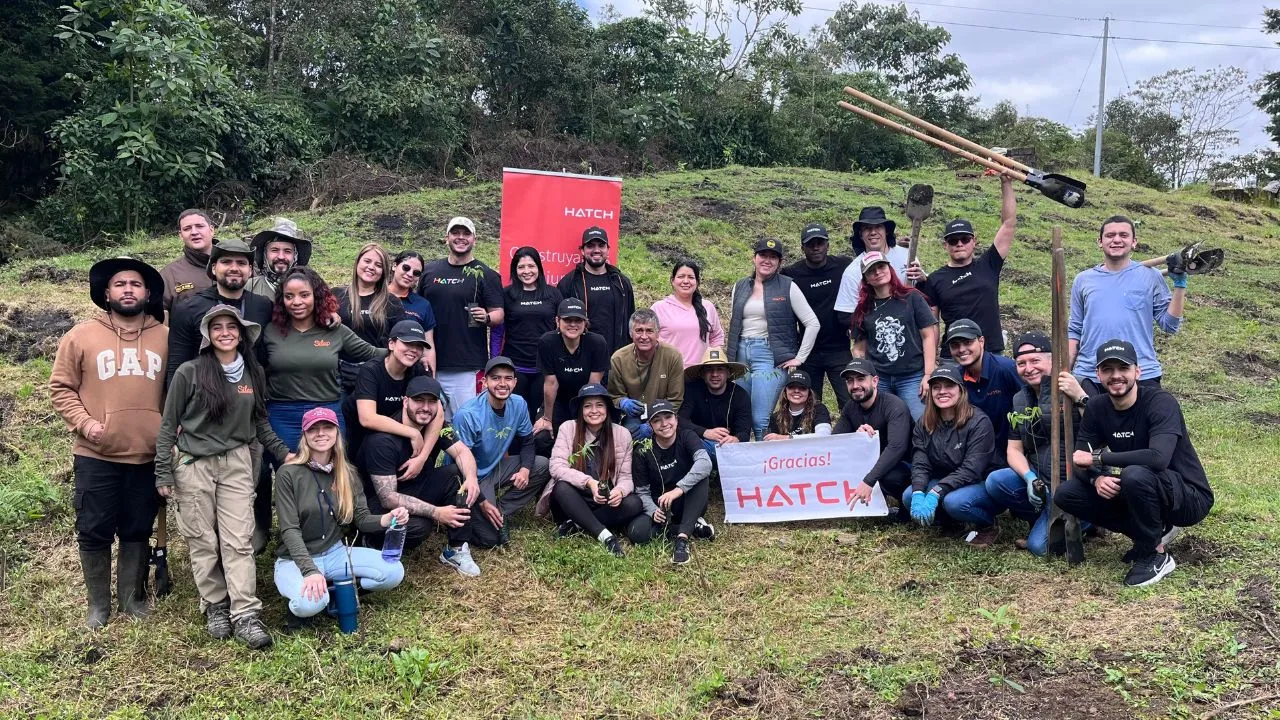 ¡Sabaneta respira! 300 nuevos árboles revitalizan La Romera y fortalecen el pulmón verde de la ciudad