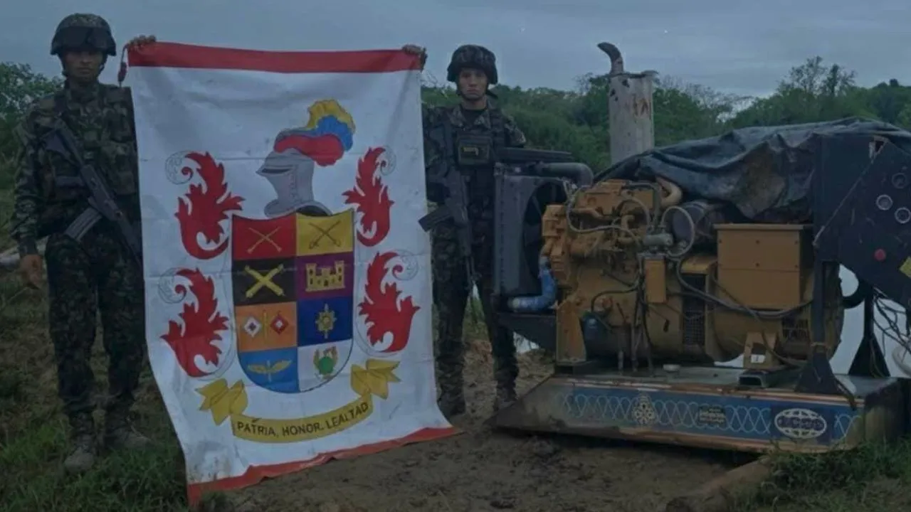 ¡Golpe al bolsillo del Clan del Golfo! Autoridades destruyen 15 unidades de minería ilegal en el Bajo Cauca antioqueño