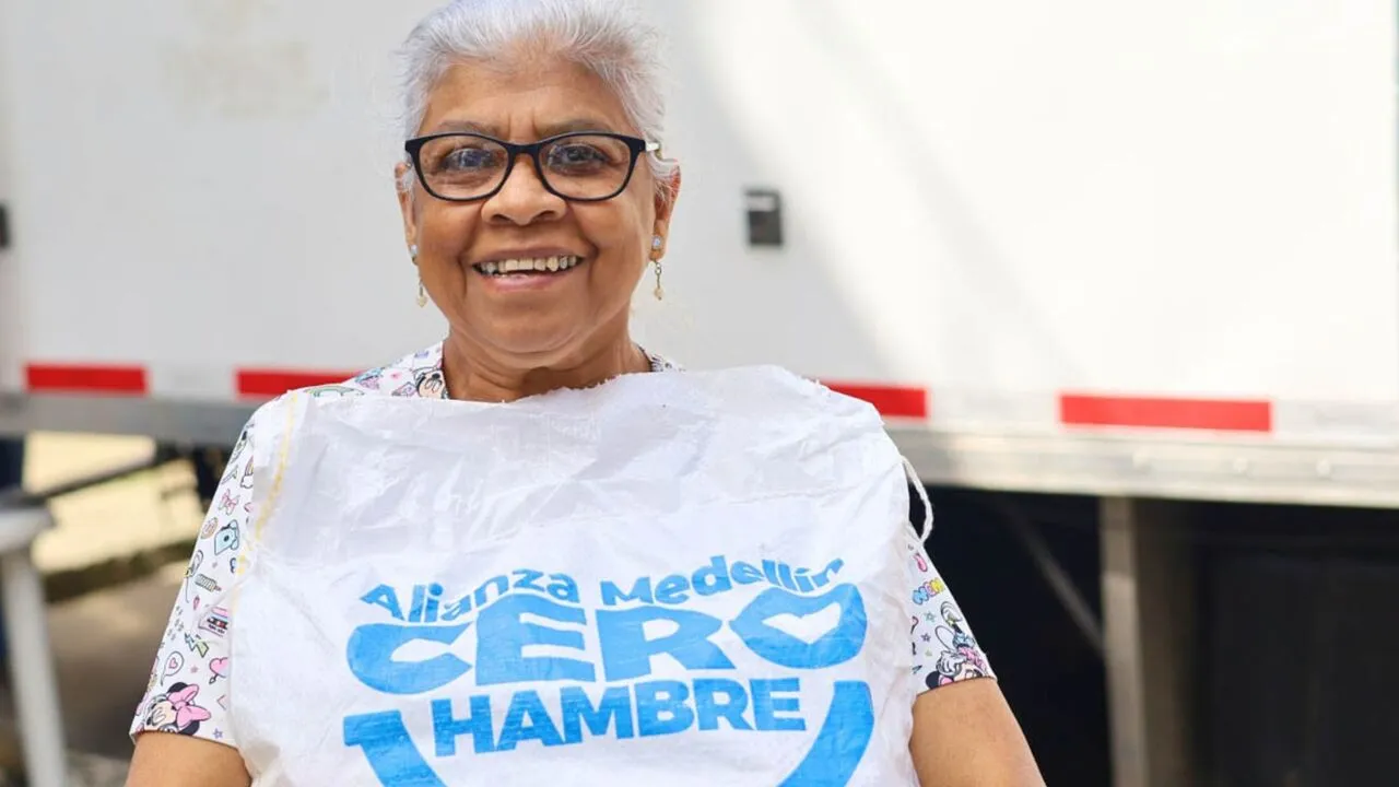 ¡Medellín refuerza su lucha contra el hambre! Más de 29.000 hogares recibieron paquetes alimentarios durante el año