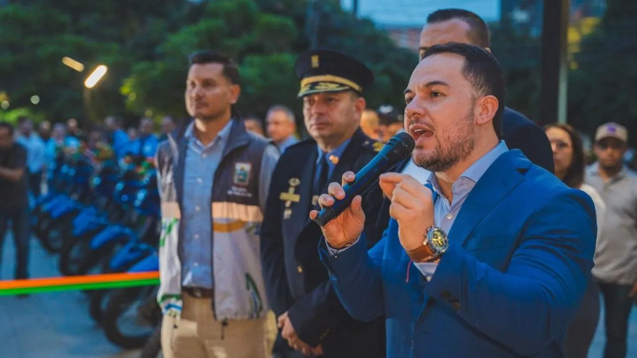 ¡Sabaneta estrena parque automotor! Nueva flota y dotación vehicular fortalecen la movilidad y atención médica en el municipio