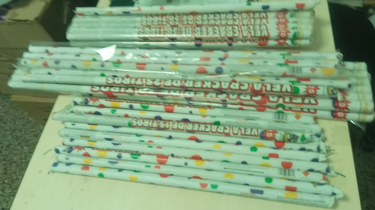 ¡Explosivo golpe en Bosa! Decomisan más de 6.500 unidades de pólvora ocultas en cajas, bolsas y puestos improvisados