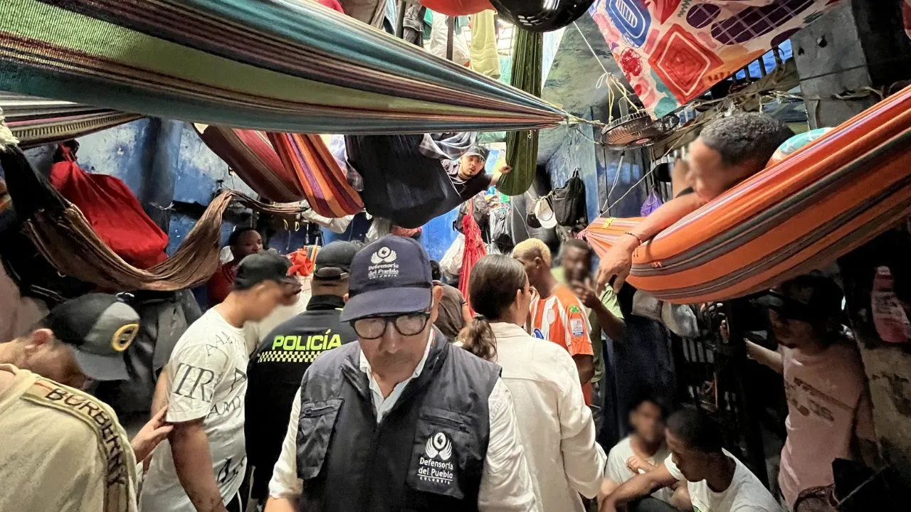 ¡Menos hacinamiento y más seguridad! 100 personas privadas de la libertad fueron trasladadas a establecimientos penitenciarios en Antioquia