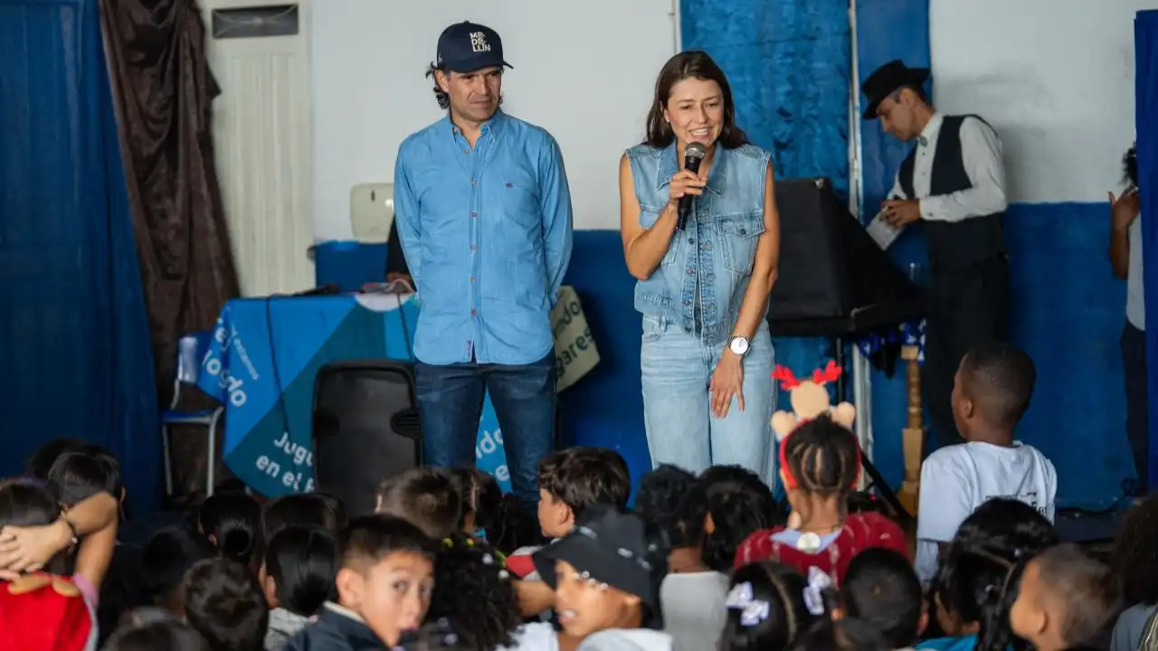 'Tejiendo Hogares con Amor' benefició a niños y adultos mayores durante Navidad en Medellín