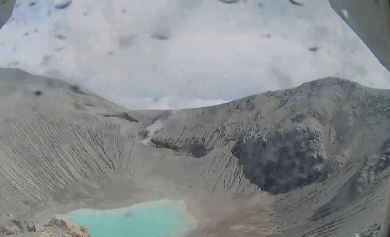 Temblores, fumarolas, y ceniza: el Puracé sigue en alerta naranja