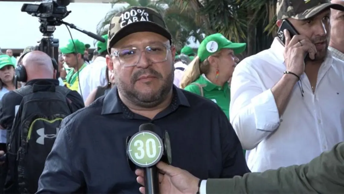 El concejal de medellin "gury"