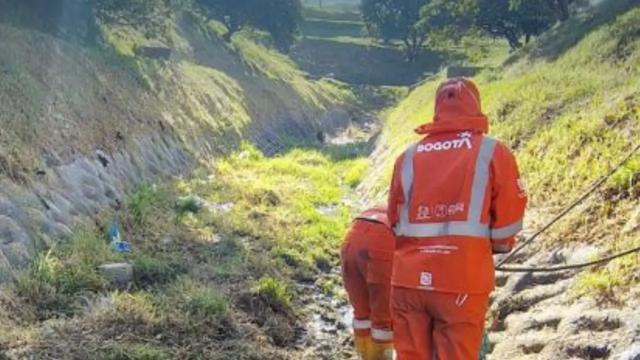 Bogotá sacó la basura antes de 2026: más de mil toneladas fuera de ríos y canales