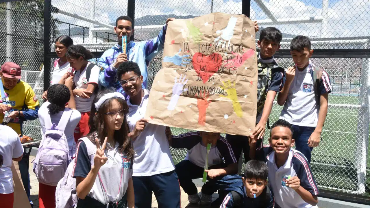 Medellín fortalece la convivencia escolar para blindar a los estudiantes contra los vicios y la violencia