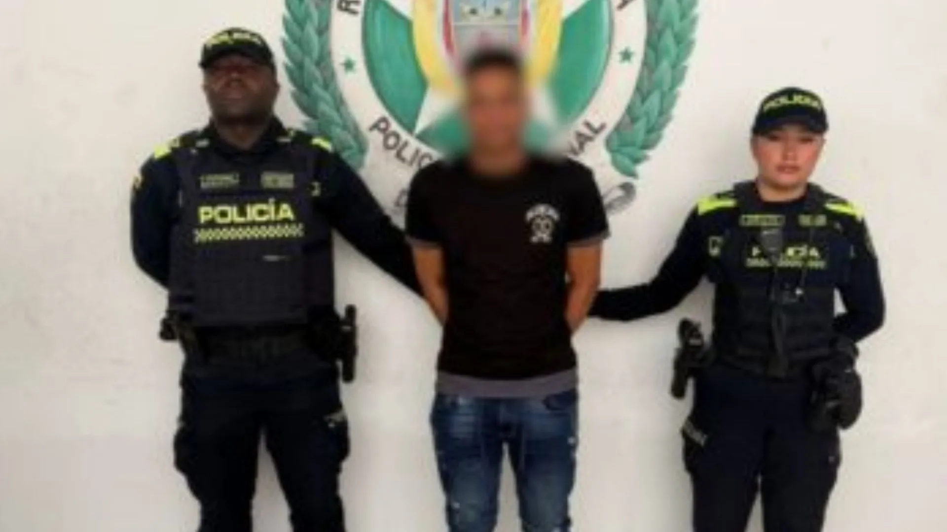 ¡Tras las rejas! Judicializan a hombre señalado de abusar de su hijastra de 15 años en Medellín