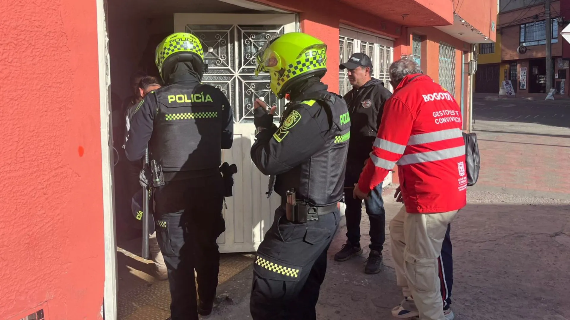 ¡Peligro para la salud! Descubren bodega en Bosa que vendía licor adulterado y cervezas vencidas