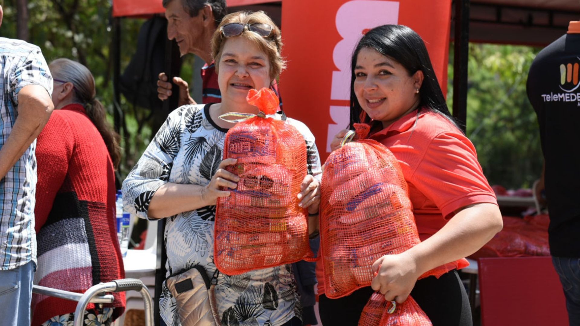 ¡Bonos, paquetes y apoyo rural! Más de 45.000 familias se beneficiaron de la Alianza Medellín Cero Hambre en 2025
