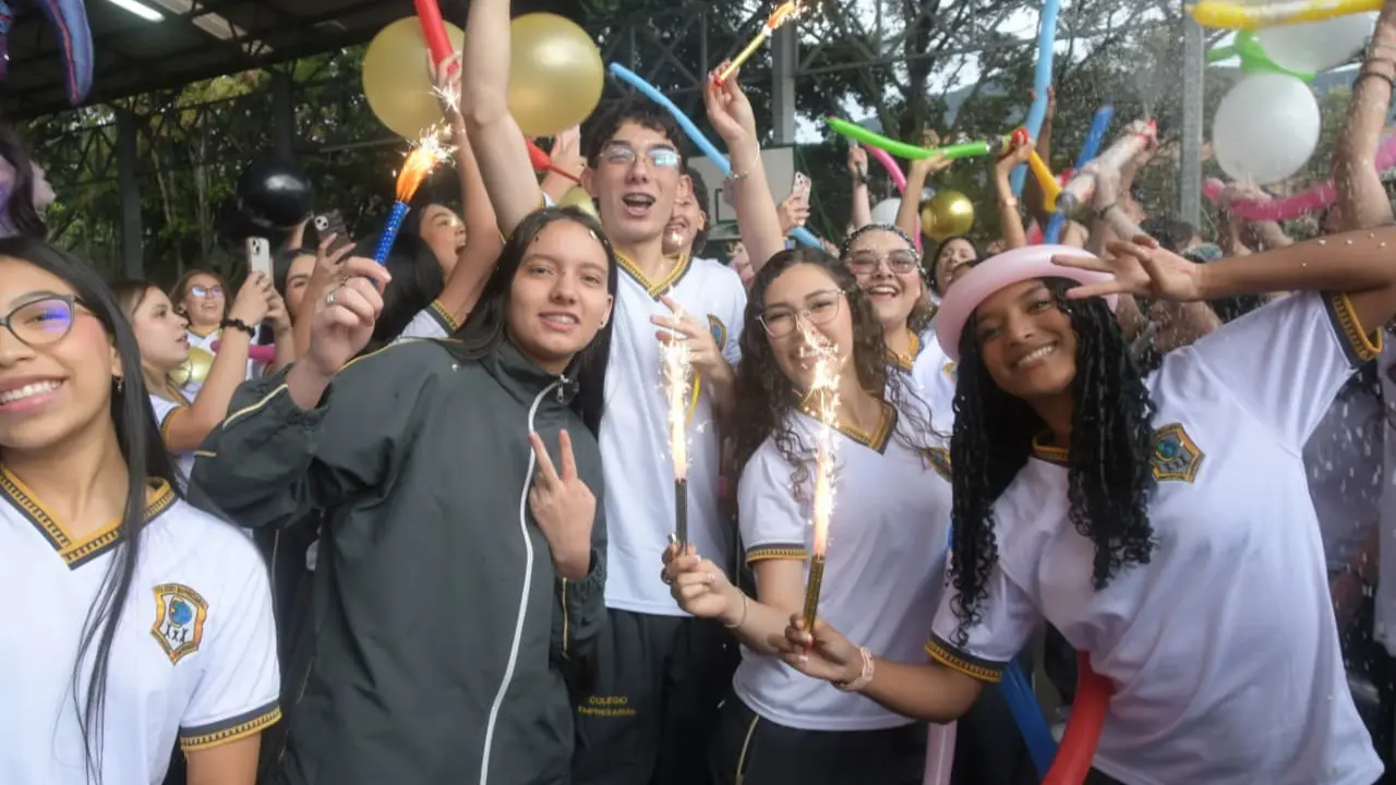 ¡A estudiar se dijo! Medellín estrena colegio oficial en San Antonio de Prado