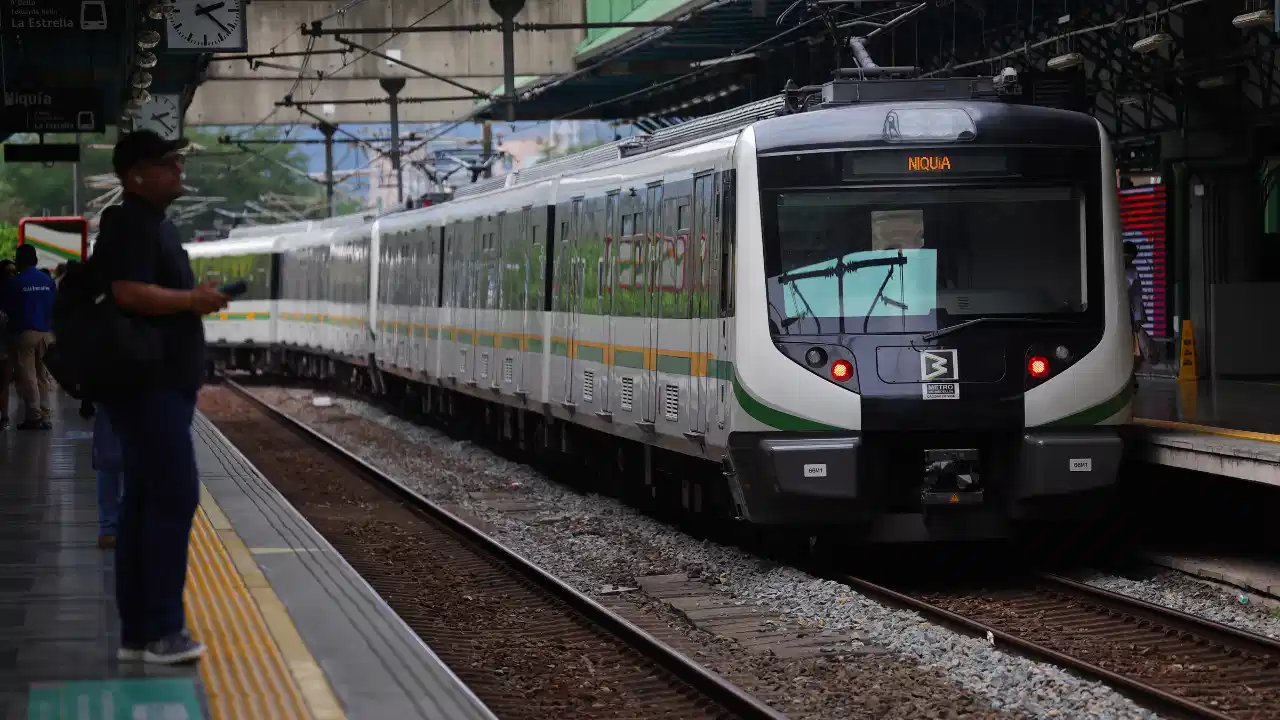 ¡Hechos en casa! Metro de Medellín ensamblará 12 de sus 13 nuevos trenes en los talleres de Bello